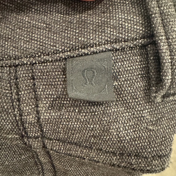 Good Condition Lululemon Pants (small snag) - Picture 3 of 4